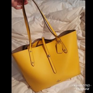 yellow coach tote
